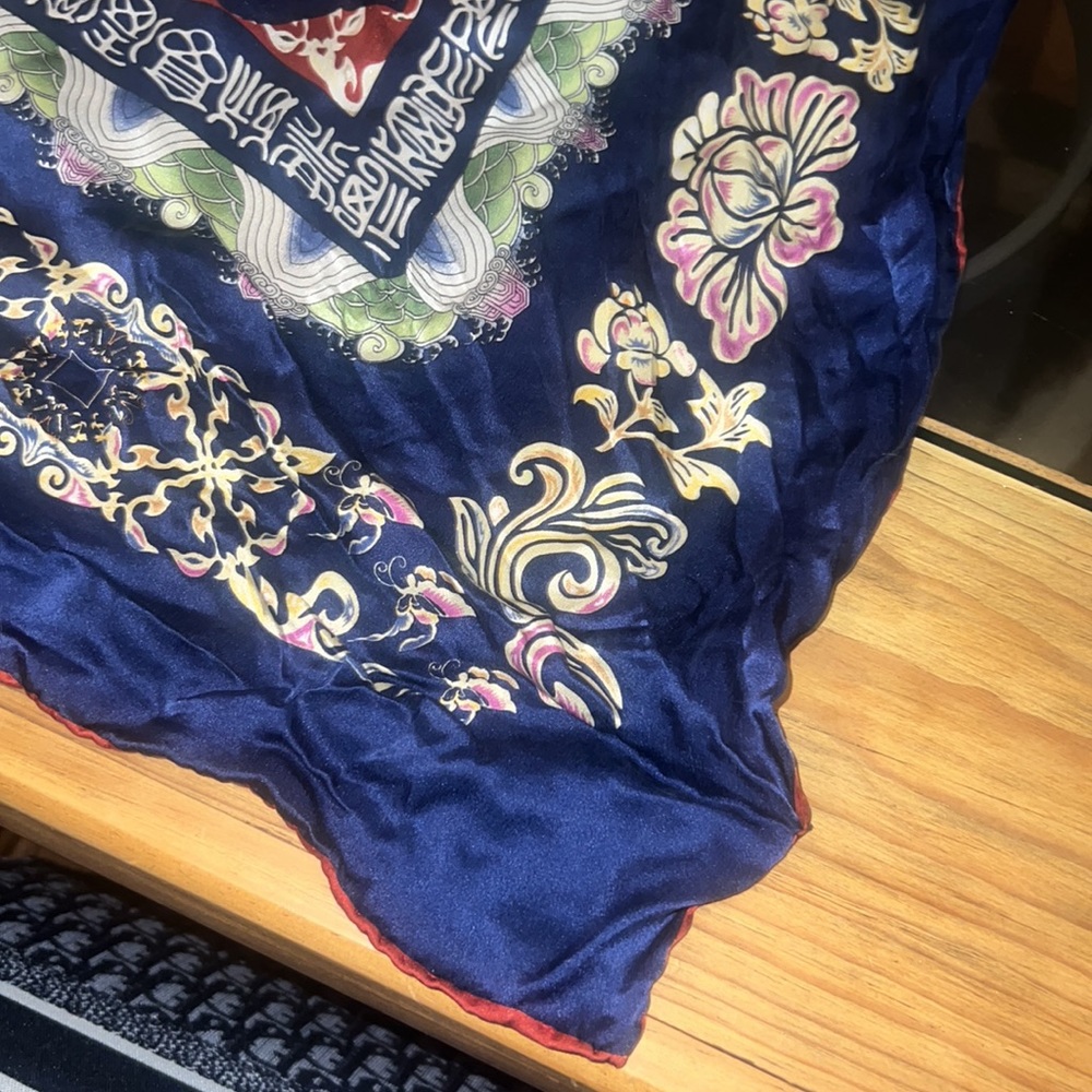 💯 SILK Extra Large Vintage Scarf Wrap - Picture 9 of 12